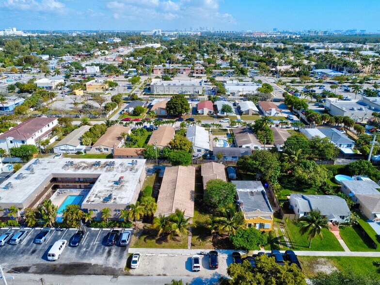 More Photos Of 1723 Liberty St, Hollywood Apartments For Sale