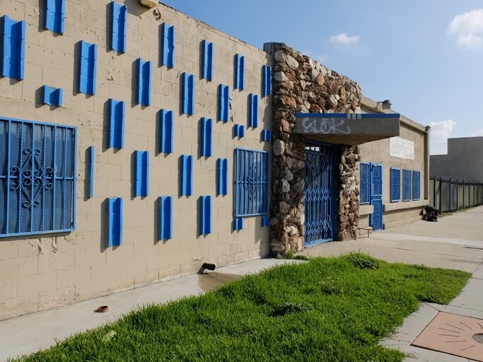 More Photos Of 537 W Compton Blvd, Compton Daycare Center For Sale