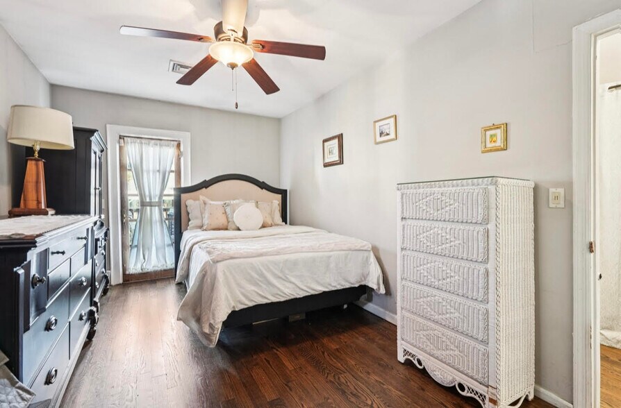 More Photos Of 4410 Bergen Tpke, North Bergen Storefront Retail Residential For Sale