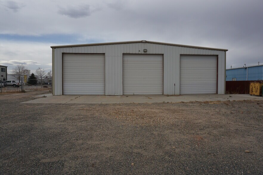 More Photos Of 820 N 9th Ave, Brighton Warehouse For Lease