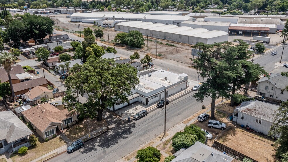 More Photos Of 741-745 Cooper Ave, Yuba City Office For Lease