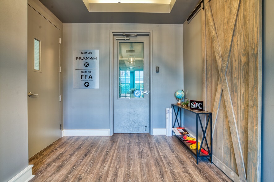 More Photos Of 2330 W Horatio St, Tampa Medical For Lease
