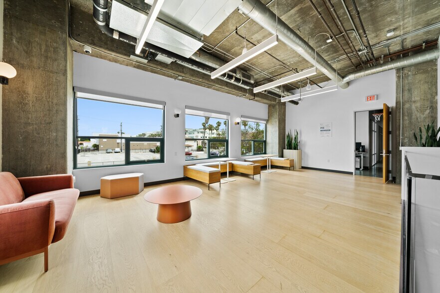More Photos Of 1556 20th St, Santa Monica Medical For Lease