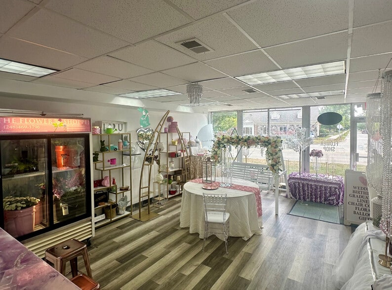 More Photos Of 26803 Harper Ave, Saint Clair Shores Storefront For Sale
