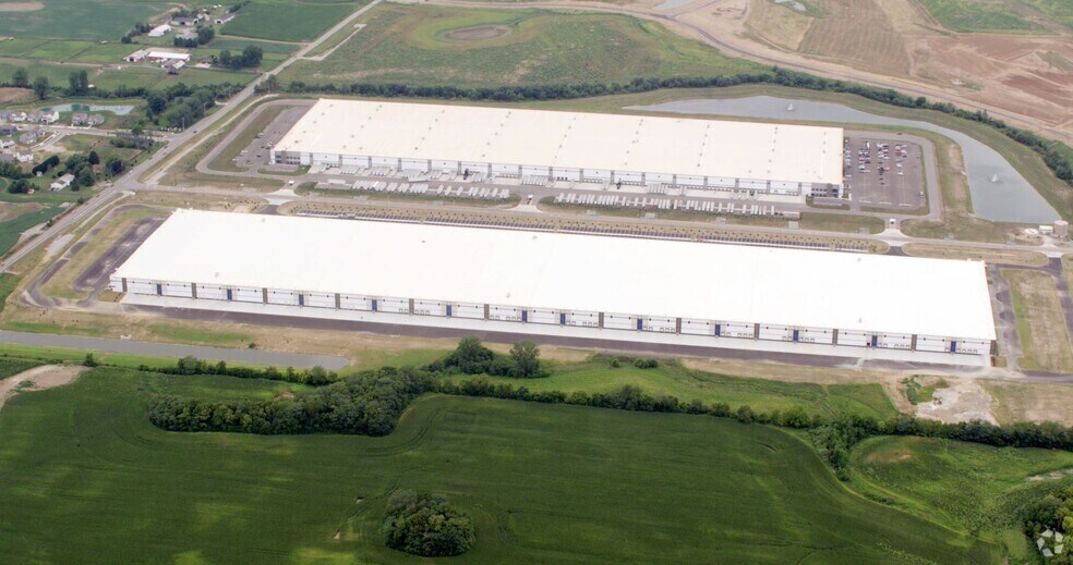 More Photos Of 521 Exchange Way, Commercial Point Warehouse For Lease