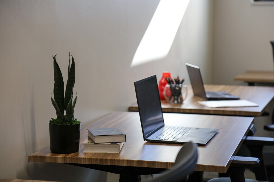 More Photos Of 6200 Village Pky, Dublin Office For Lease