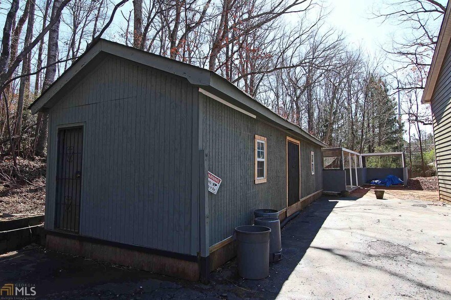 More Photos Of 2760 Pleasantwood Dr, Decatur Religious Facility For Lease