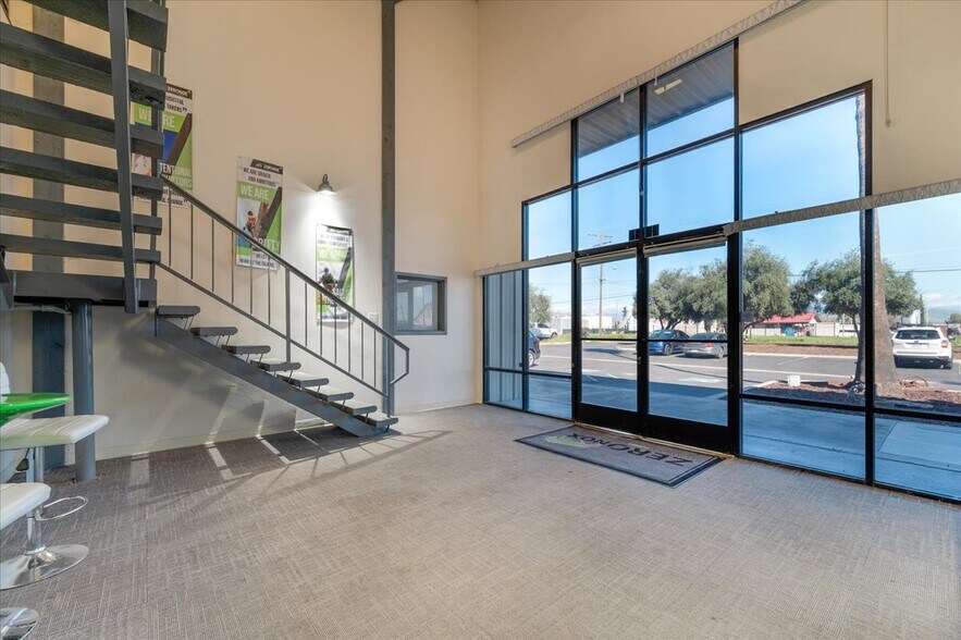 More Photos Of 1343 S Main St, Porterville Warehouse For Sale