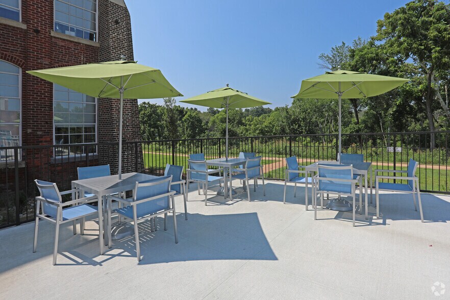 More Photos Of 116 E Main St, Haw River Apartments For Lease