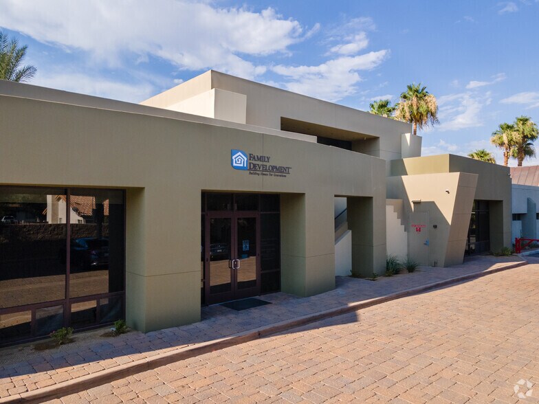 More Photos Of 73081 Fred Waring Dr, Palm Desert Office For Lease