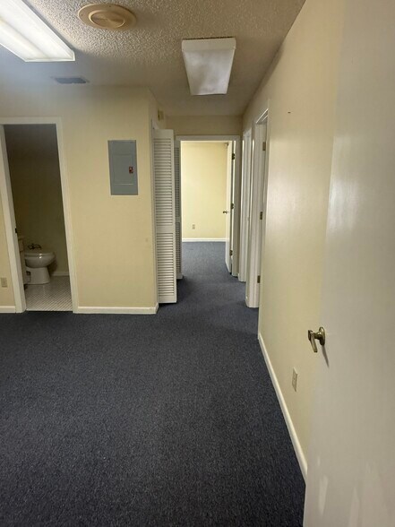 More Photos Of 330 W Bearss Ave, Tampa Medical For Lease