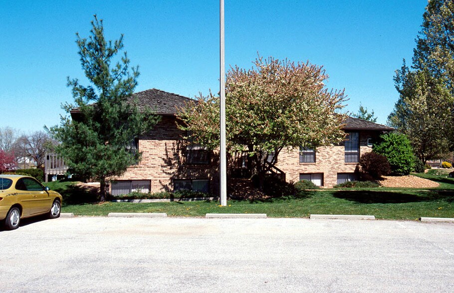 Primary Photo Of 3 Eagle Center, O'Fallon Medical For Lease