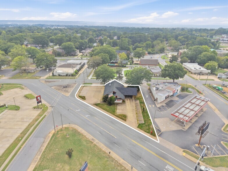 More Photos Of 609 N Main St, Benton Fast Food For Sale