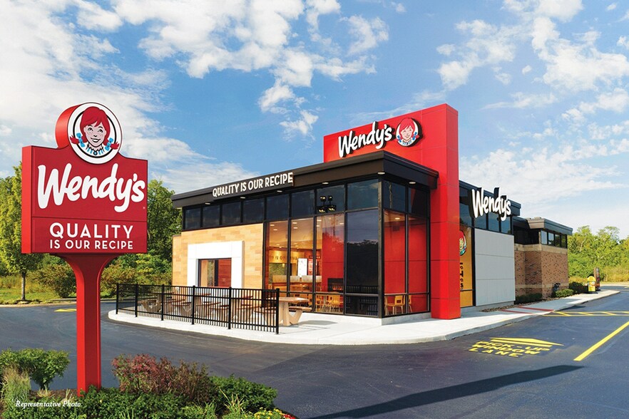 Primary Photo Of 7305 Highway 182 E, Morgan City Fast Food For Sale