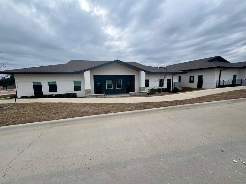 More Photos Of 12801 Anderson Mill Rd, Austin Office For Sale