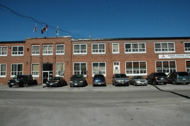 More Photos Of 244 Montrose St N, Cambridge Industrial For Lease