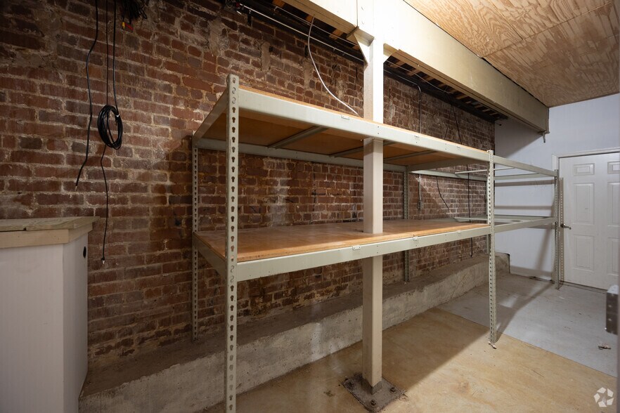 More Photos Of 123 W Main St, Buford General Retail For Sale