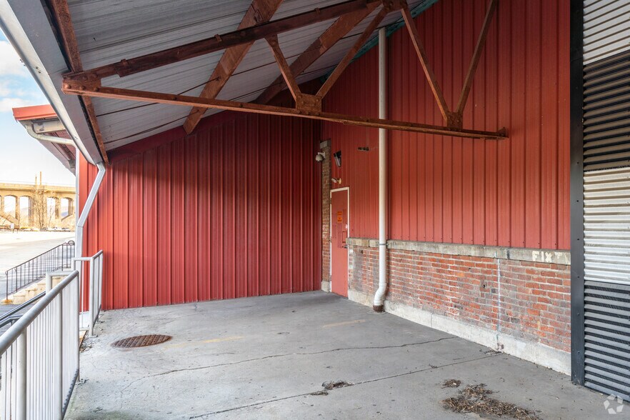 More Photos Of 635 S 10th St, Allentown Warehouse For Lease