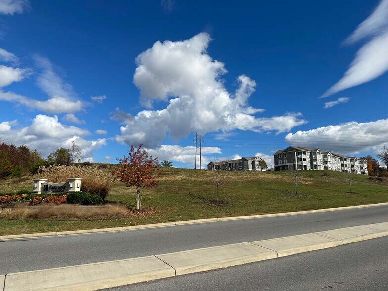 More Photos Of 0 Cove, Roanoke Land For Sale