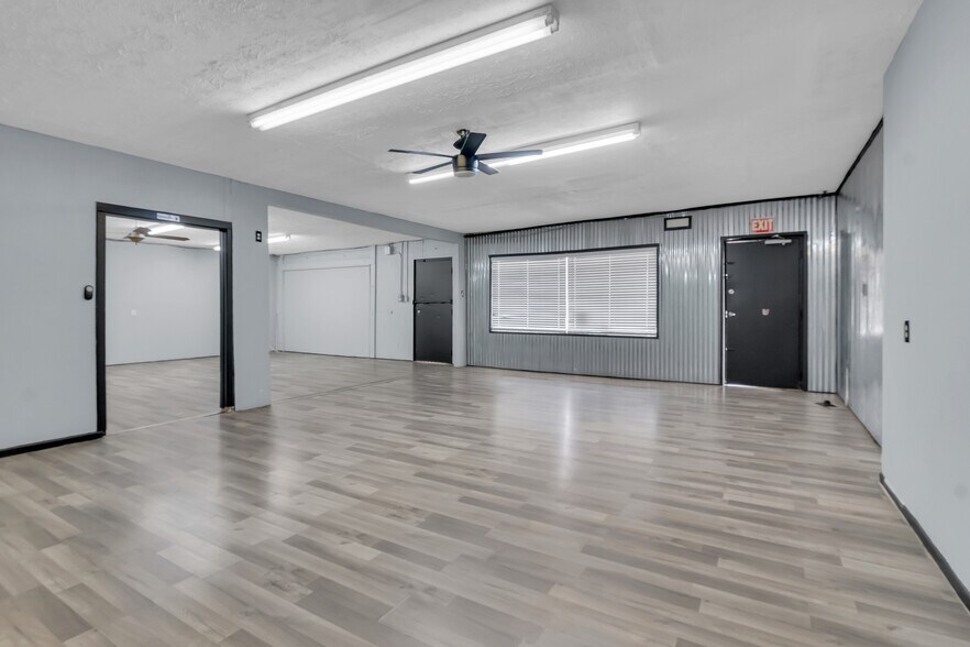 More Photos Of 4600 NE 28th St, Haltom City Storefront Retail Office For Sale