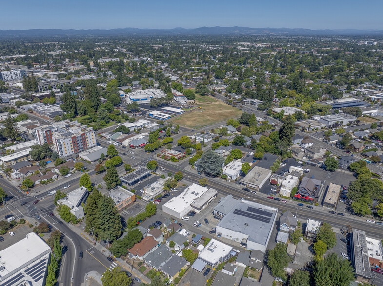 More Photos Of 1038 4th St, Santa Rosa Office For Sale