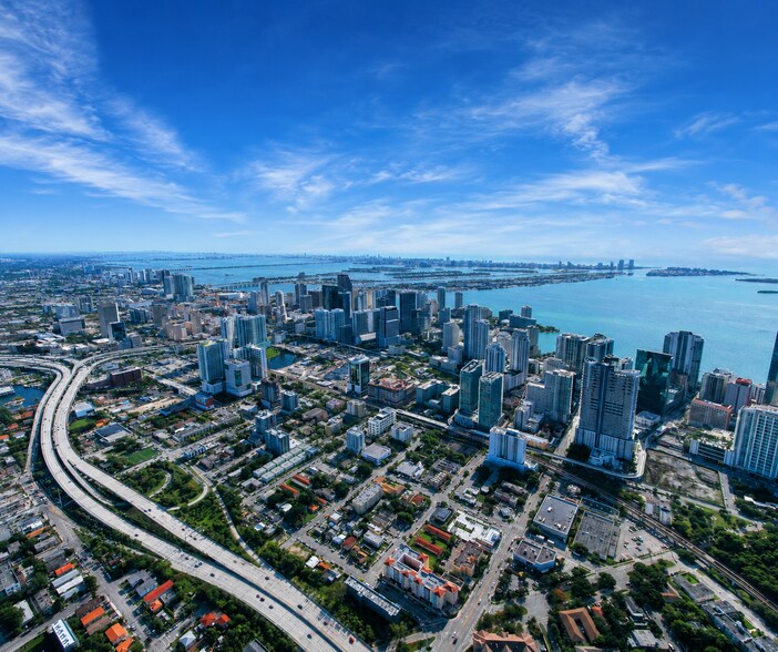 More Photos Of 1111 SW 1st Ave, Miami Apartments For Sale