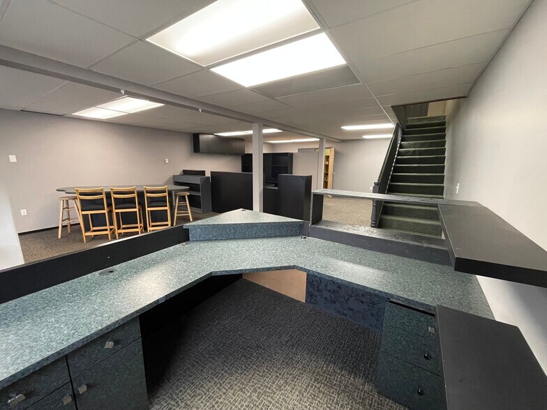 More Photos Of 3009 Murray St, Port Moody Warehouse For Lease