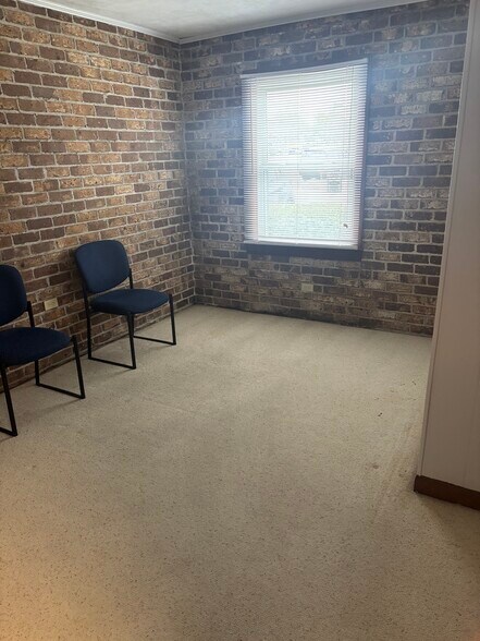 More Photos Of 825 1st Ave N, Surfside Beach Office For Lease