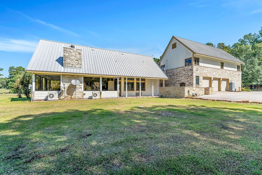 More Photos Of 43 Pool Rd, Richards Specialty For Sale