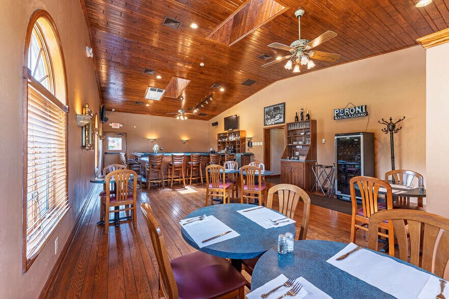 More Photos Of 400 S Center Ave, New Stanton Restaurant For Sale