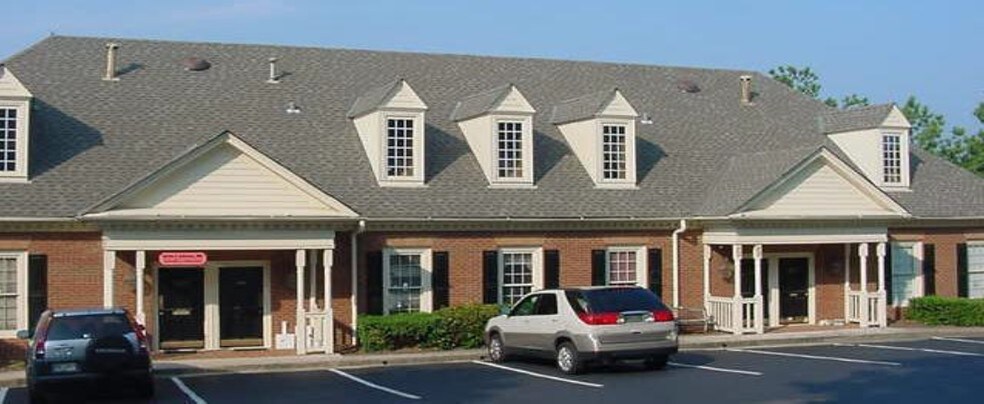 More Photos Of 4028 Holcomb Bridge Rd, Peachtree Corners Office For Lease