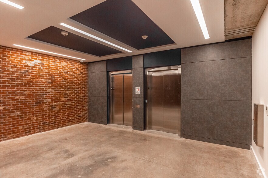 More Photos Of 701 W Magnolia Ave, Fort Worth Unknown For Lease