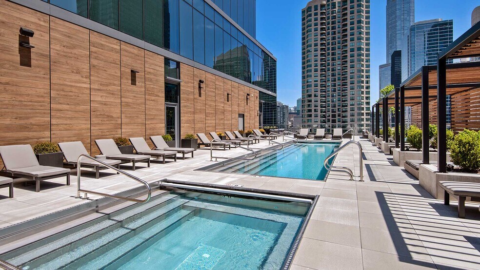 More Photos Of 221 W Hubbard St, Chicago Apartments For Lease