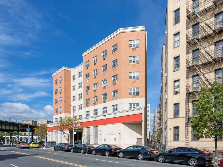 More Photos Of 2040-2060 White Plains Rd, Bronx Apartments For Lease