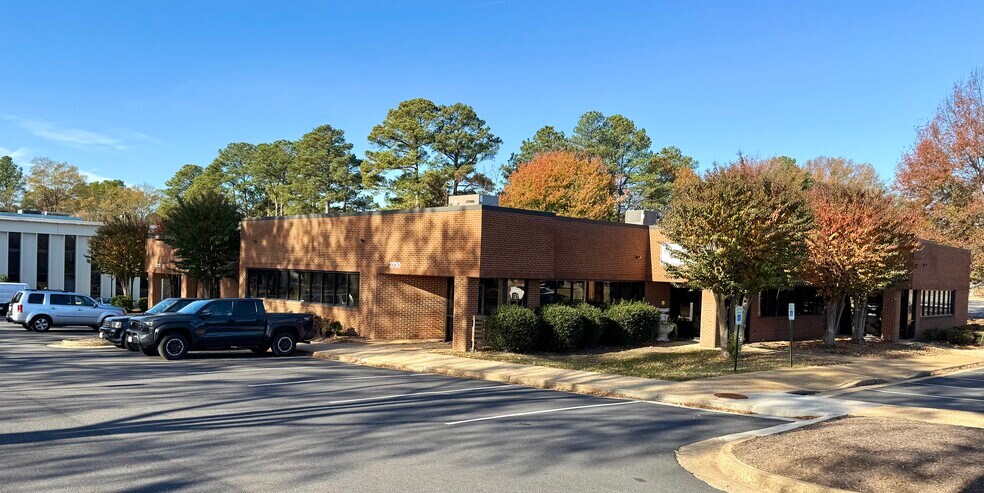 More Photos Of 2706-2716 Enterprise Pky, Richmond Office For Lease