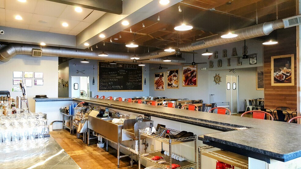 More Photos Of 15507 S Route 59, Plainfield Storefront Retail Office For Lease