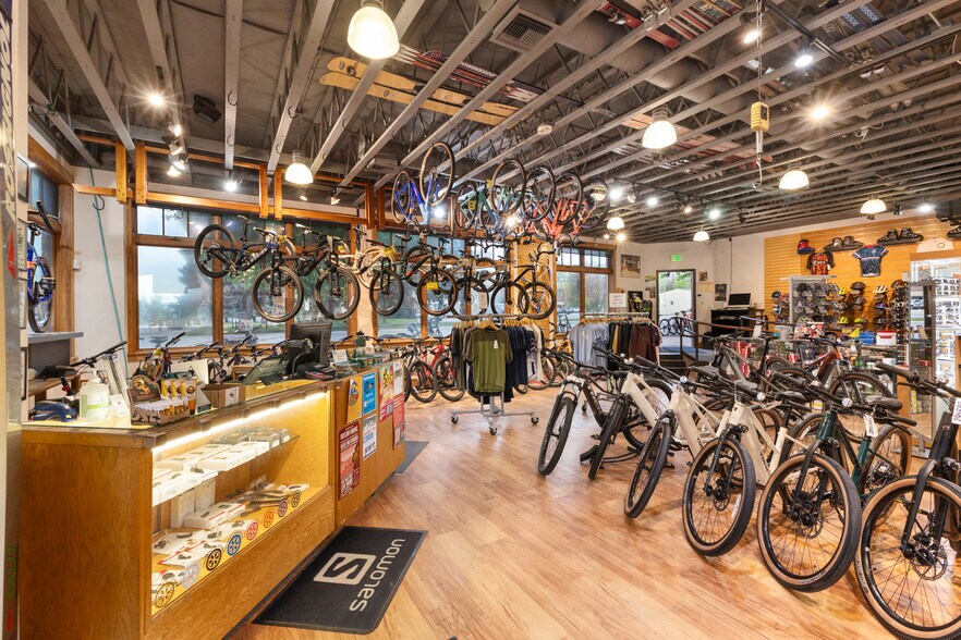 More Photos Of 442 Lincoln Ave, Steamboat Springs Flex For Sale