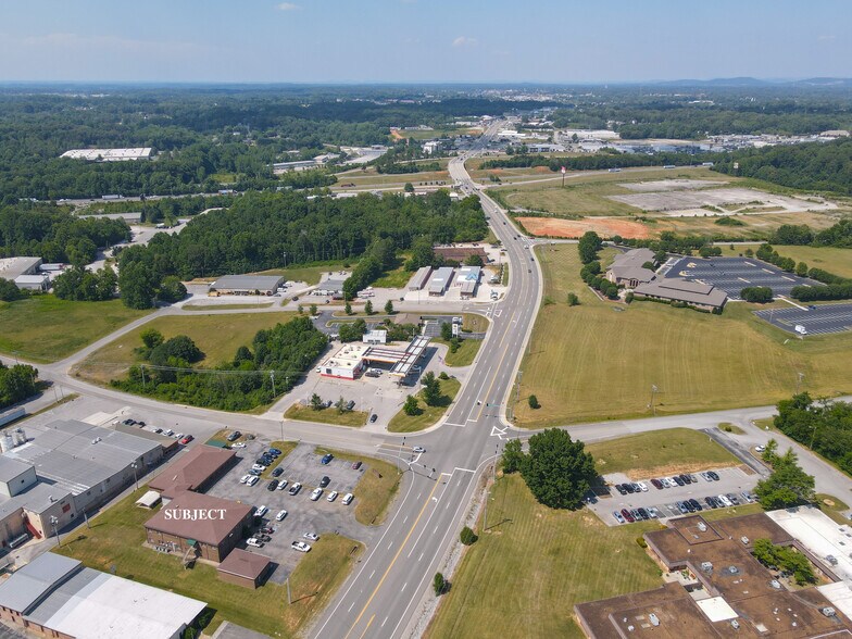 More Photos Of 1221 S Willow Ave, Cookeville Office Residential For Sale