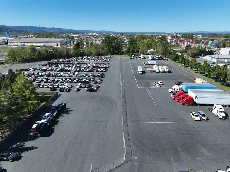 More Photos Of N Lombard St @ N Roberts Ave, Portland Land For Lease