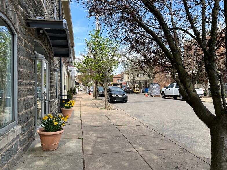 More Photos Of 9-23 W Highland Ave, Philadelphia Office For Lease