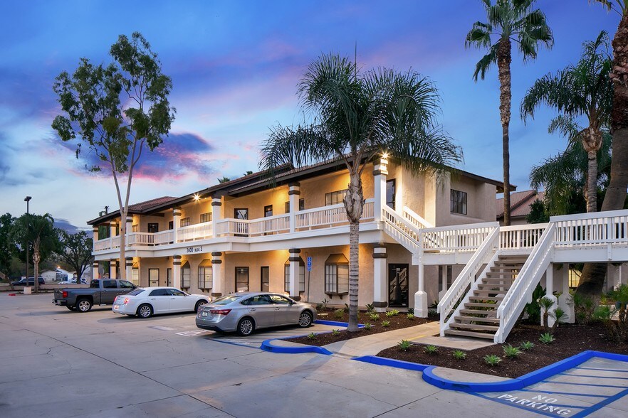 More Photos Of 3600 Lime St, Riverside Coworking Space