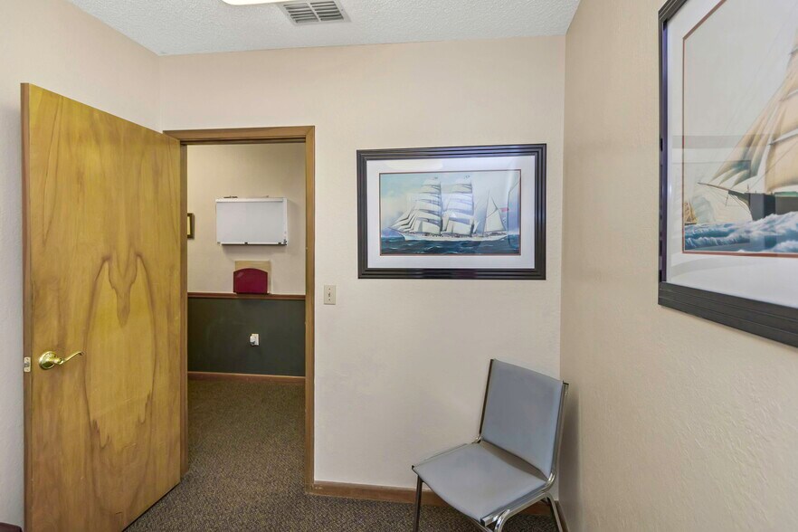 More Photos Of 701 N Hercules Ave, Clearwater Medical For Sale