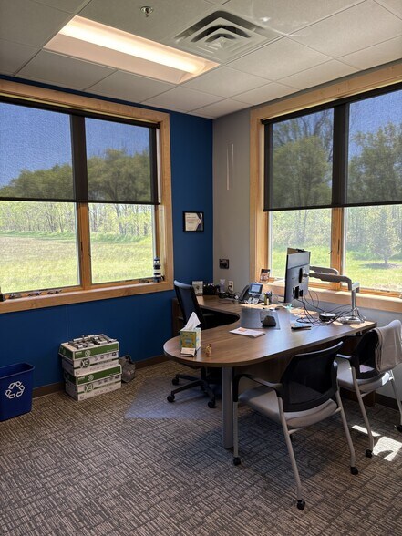 More Photos Of 10729 Town Square Dr NE, Blaine Medical For Lease