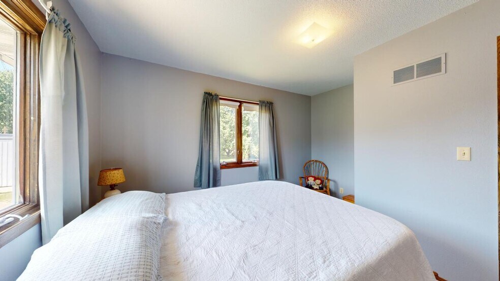 More Photos Of 17069 400th St, Leland Contractor Storage Yard For Sale