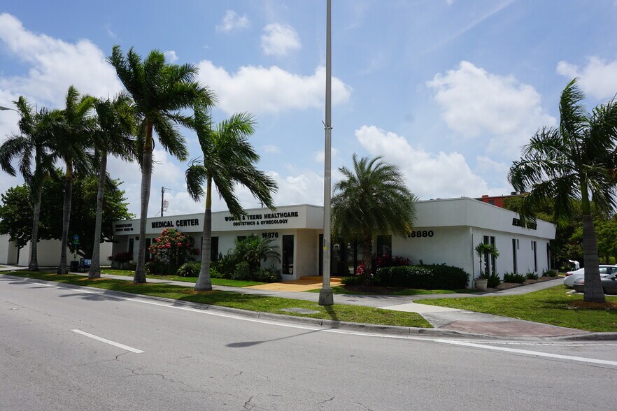 More Photos Of 16870-16880 NE 19th Ave, North Miami Beach Medical For Lease