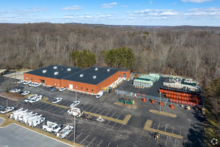 More Photos Of 7115 Standard Dr, Hanover Service For Sale