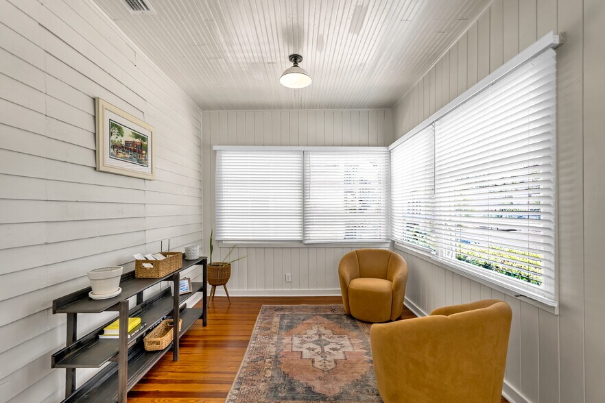 More Photos Of 372 Ahern St, Atlantic Beach Loft Creative Space For Sale