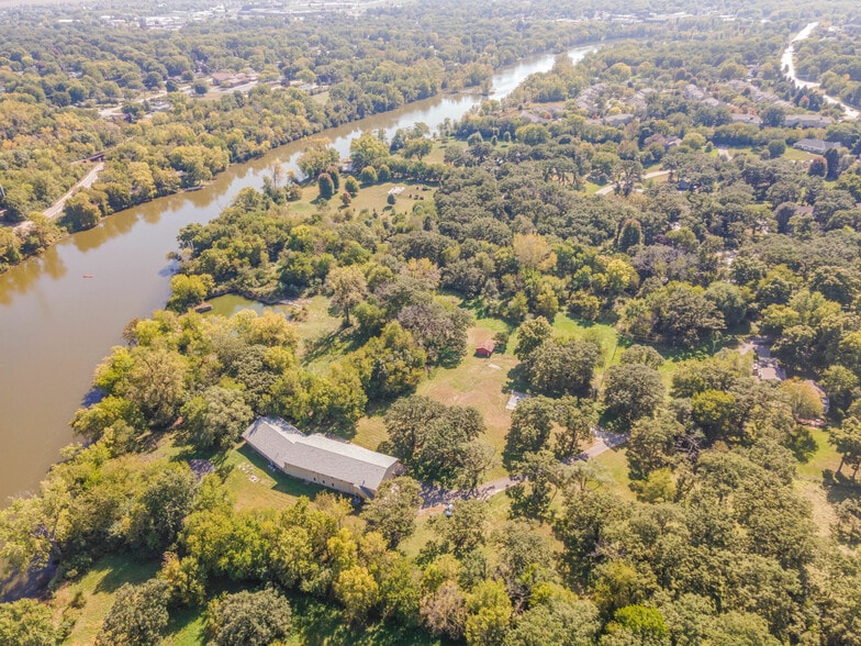 More Photos Of 1626 State Route 31, Oswego Specialty For Sale