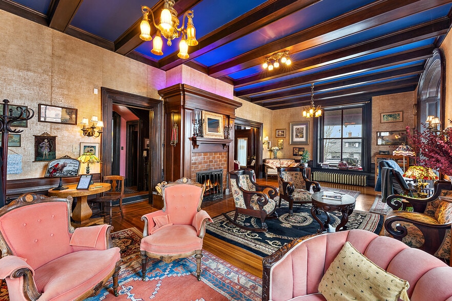 More Photos Of 1105 W 4th St, Red Wing Hospitality For Sale