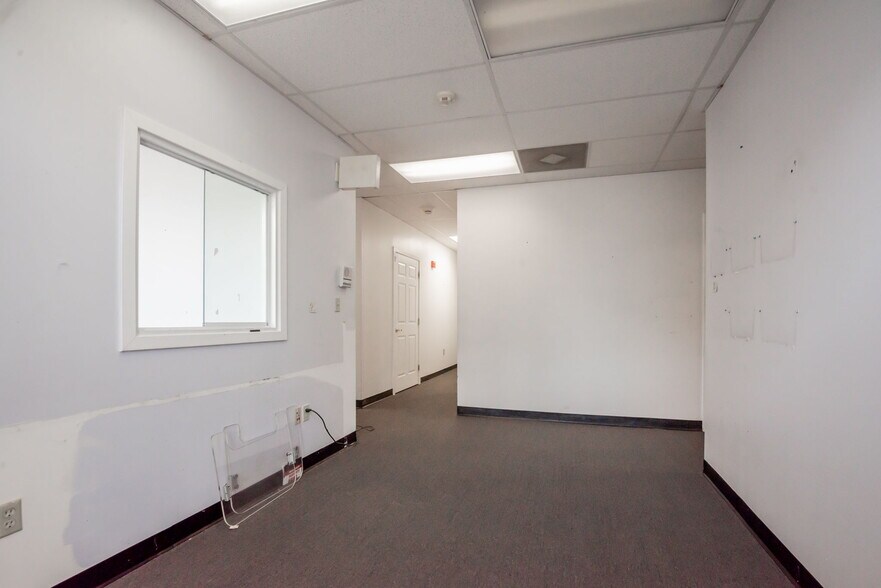 More Photos Of 908 Churchmans Road Ext, New Castle Office For Lease